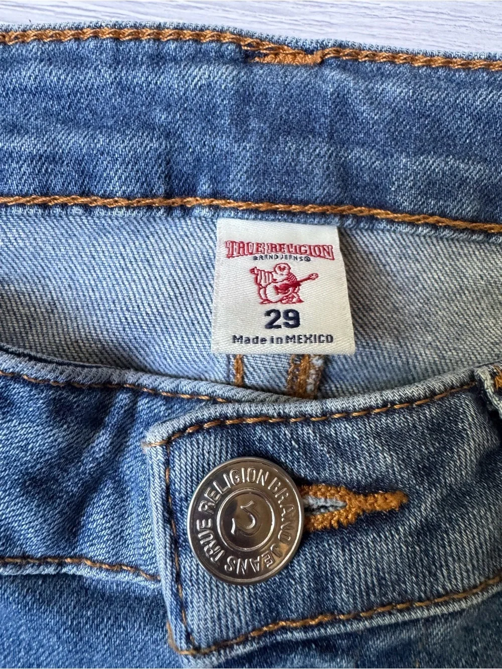 True Religion Curvy Skinny Mid Rise Distressed Jeans Size 29 Medium Blue Wash - Picture 8 of 15